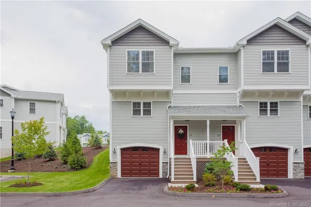 $2,550 | 24 Mill Pond Drive, Unit 17, Granby, CT 06035