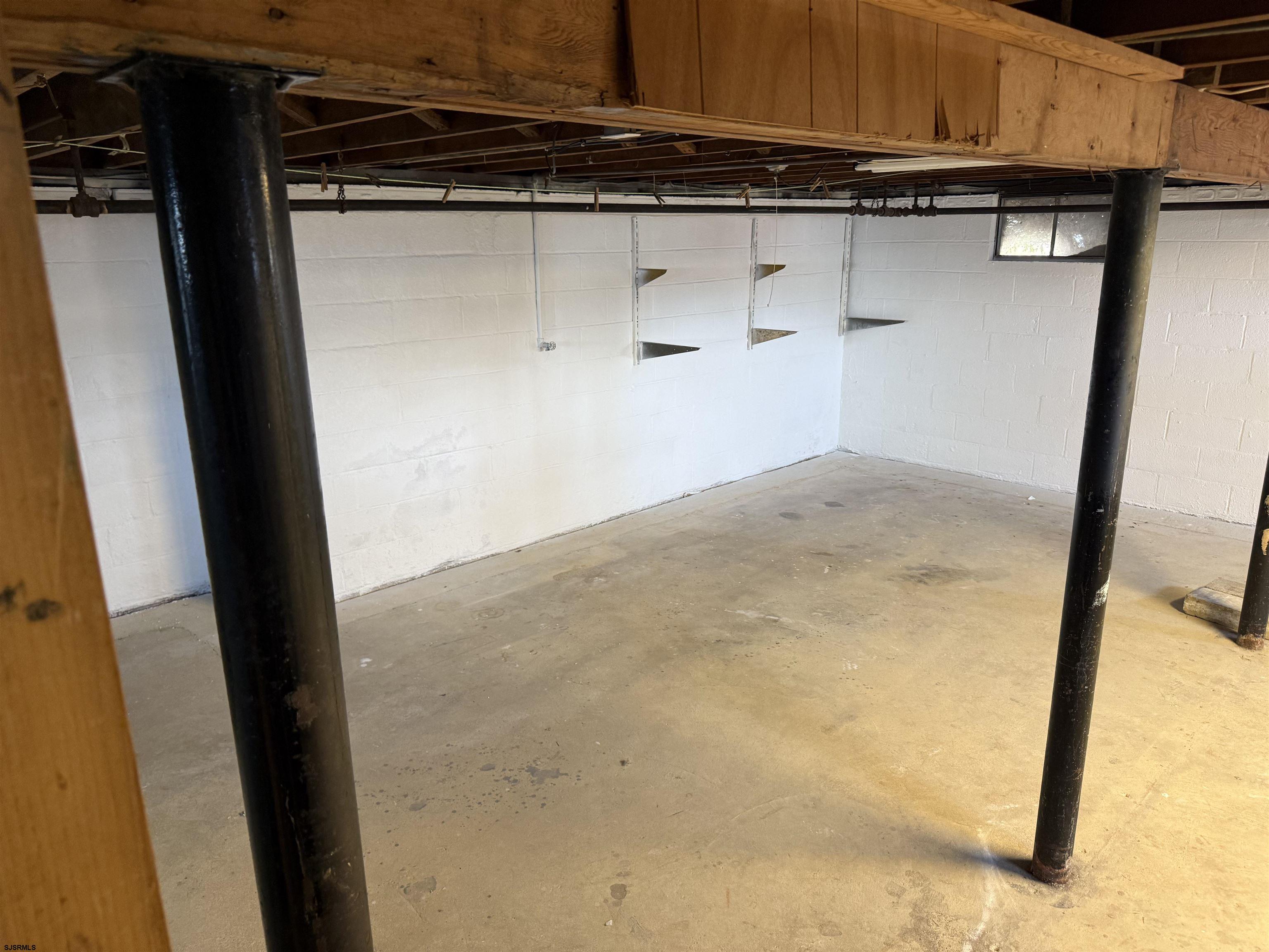 661 Grape Street Hammonton, NJ 08037 - Photo 6 of 14 a view of small space