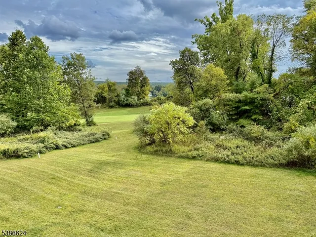 $1,200 | 254 Clove Road, Unit H, Montague, NJ 07827