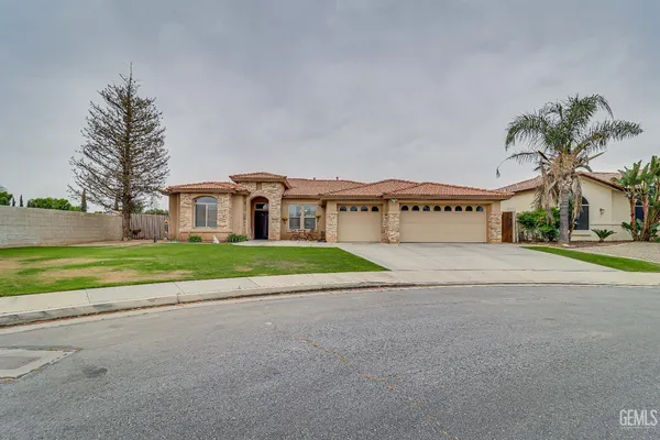 $580,000 | Undisclosed Address, Bakersfield, CA 93314