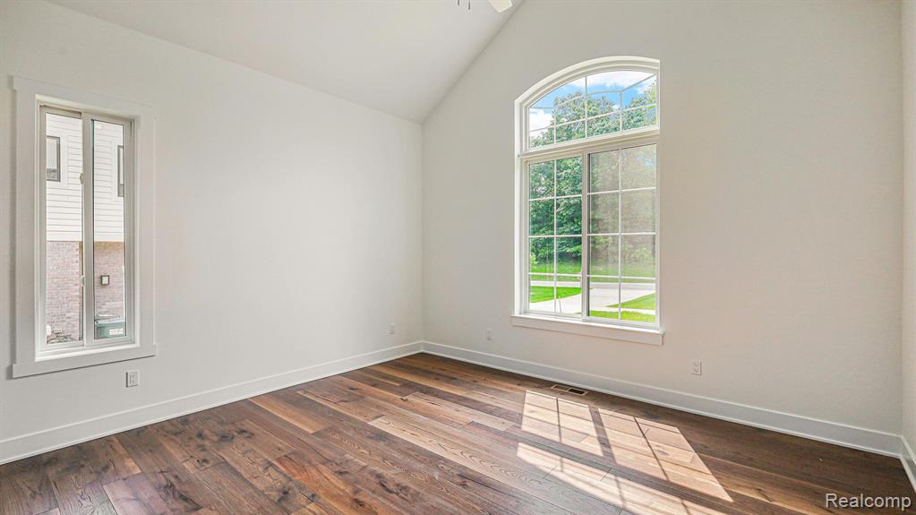 6115 Sheldon Road Rochester Hills, MI 48306 - Photo 17 of 36