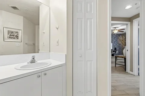 $385,000 | 11750 St Andrews Place, Unit 203, Wellington, FL 33414