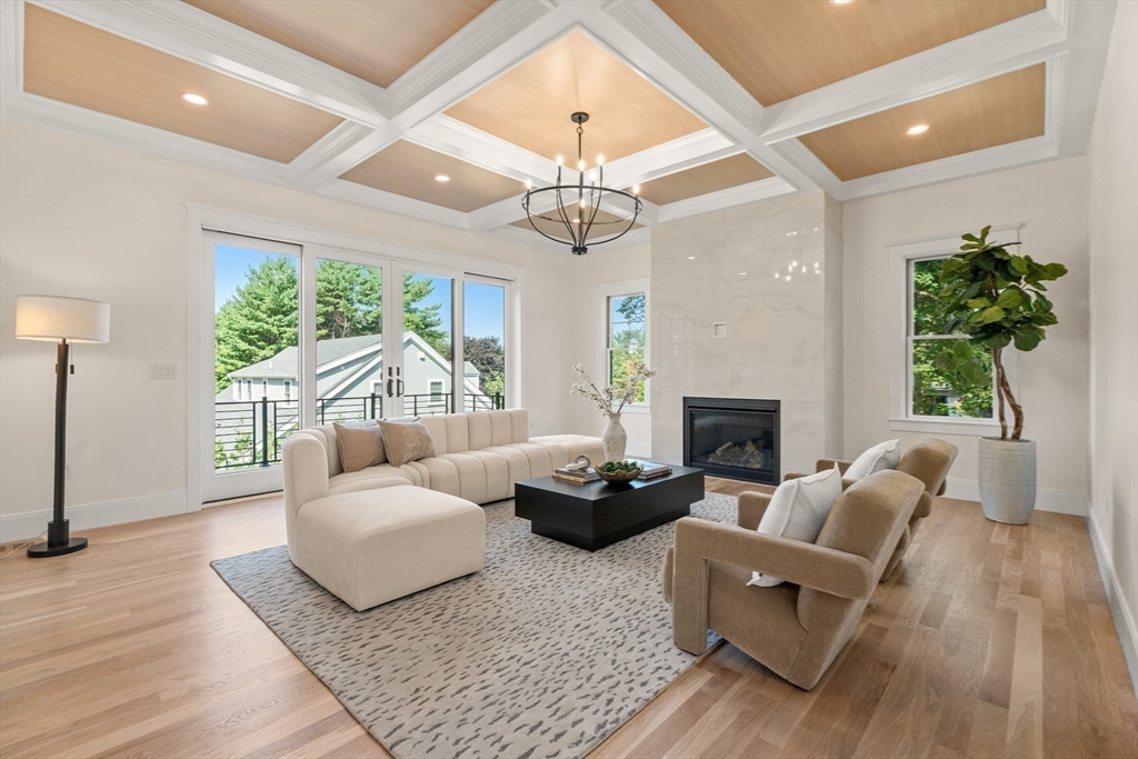 382 South Border Road Winchester, MA 01890 - Photo 6 of 42 Gallery Image 6