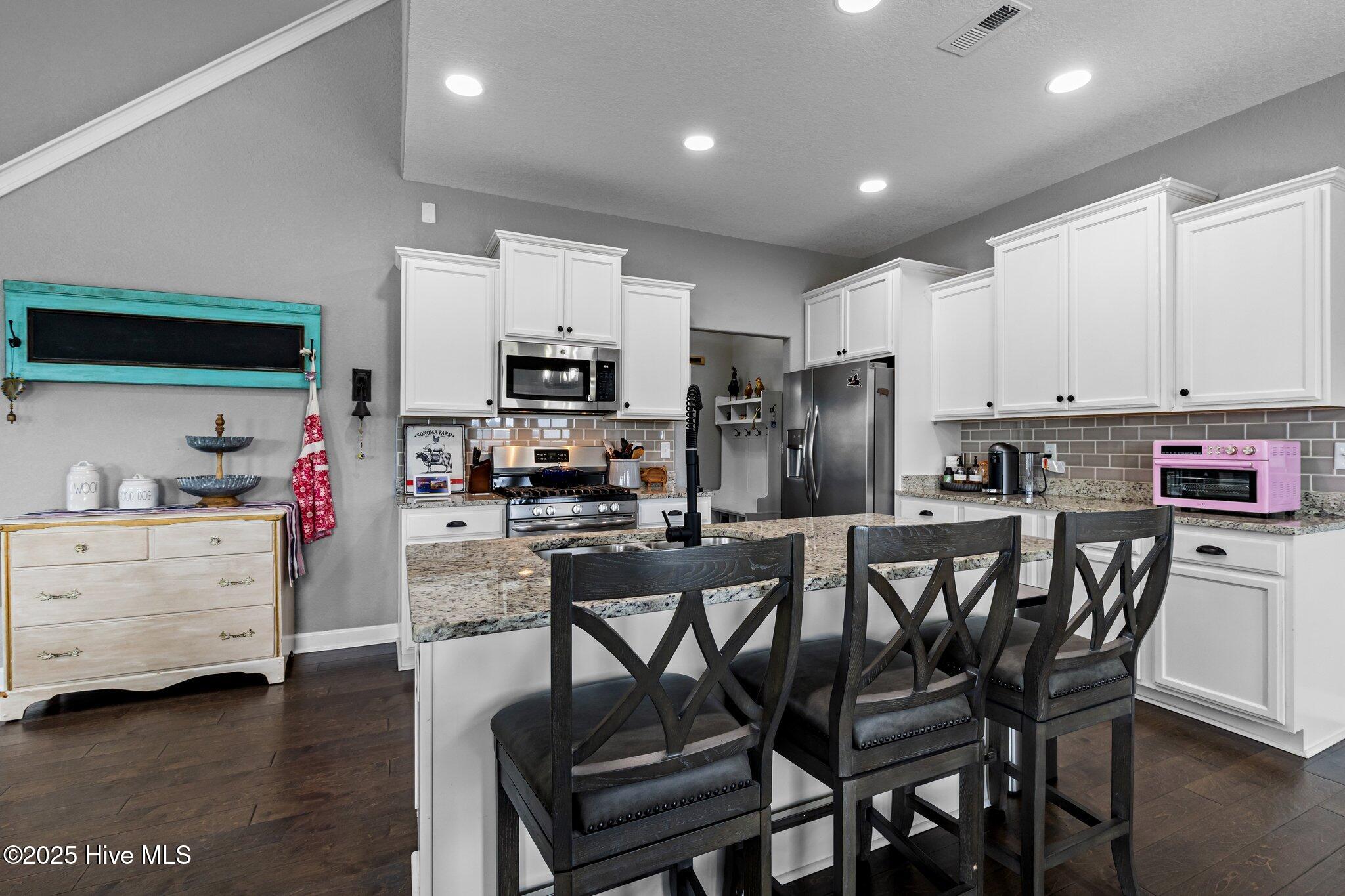 119 Elrod Road Moyock, NC 27958 - Photo 12 of 27 Nice size island