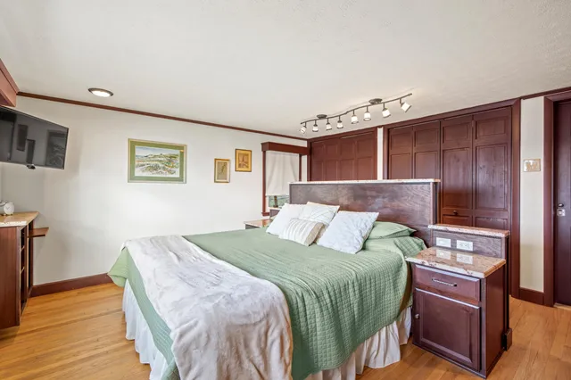 $1,750,000 | 6 Gilman Road, Standish, ME 04084