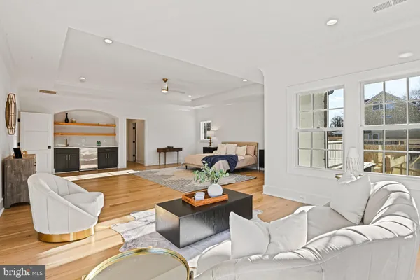 $3,299,000 | 352 Ayr Hill Avenue Northeast, Vienna, VA 22180