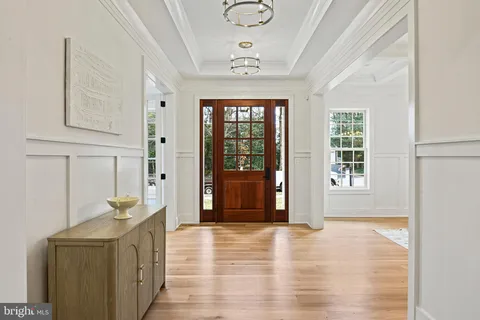 $3,299,000 | 352 Ayr Hill Avenue Northeast, Vienna, VA 22180