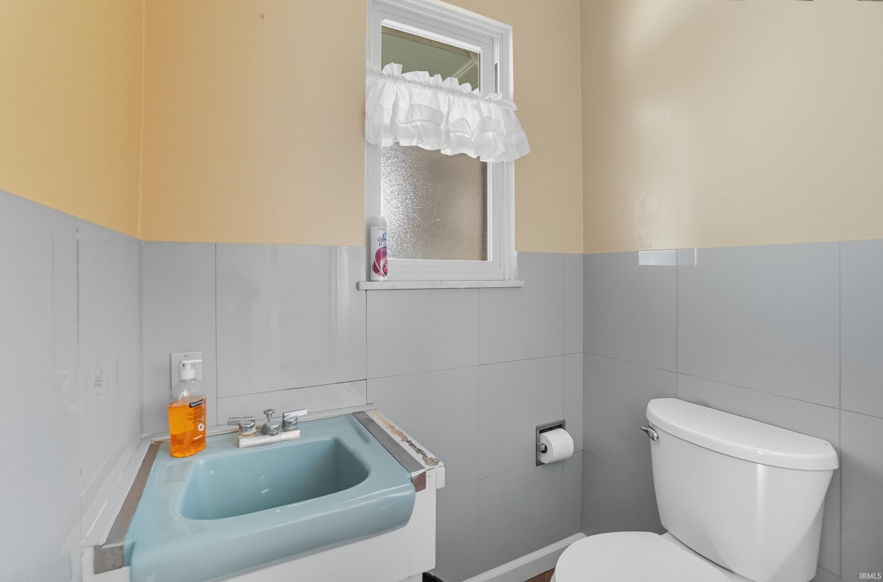 2441 Randall Road Fort Wayne, IN 46804 - Photo 27 of 36