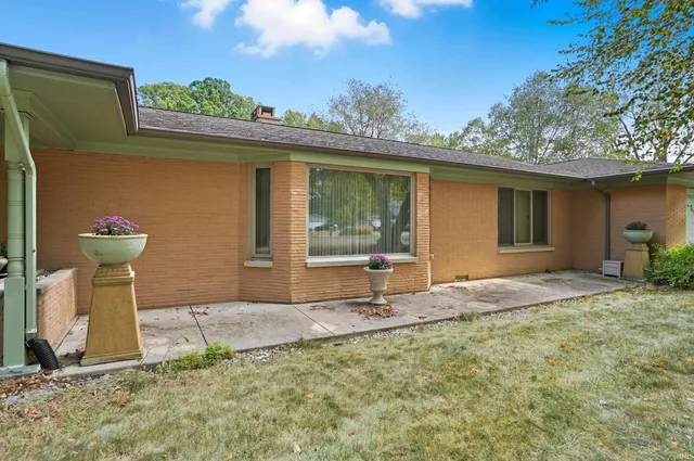 $378,000 | 2441 Randall Road, Fort Wayne, IN 46804