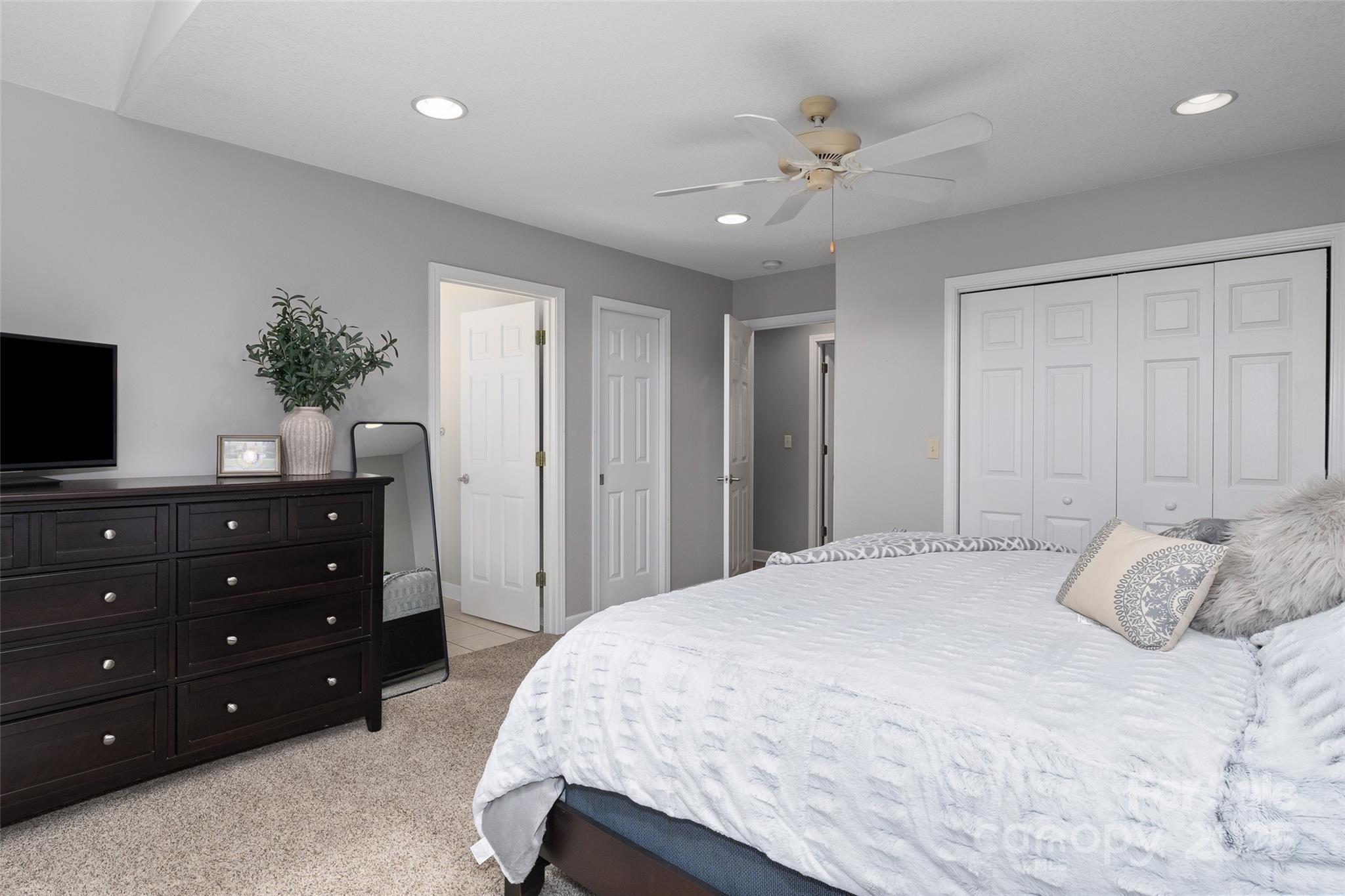 2375 Crymes Cove Road Waynesville, NC 28786 - Photo 18 of 37 Gallery Image 18