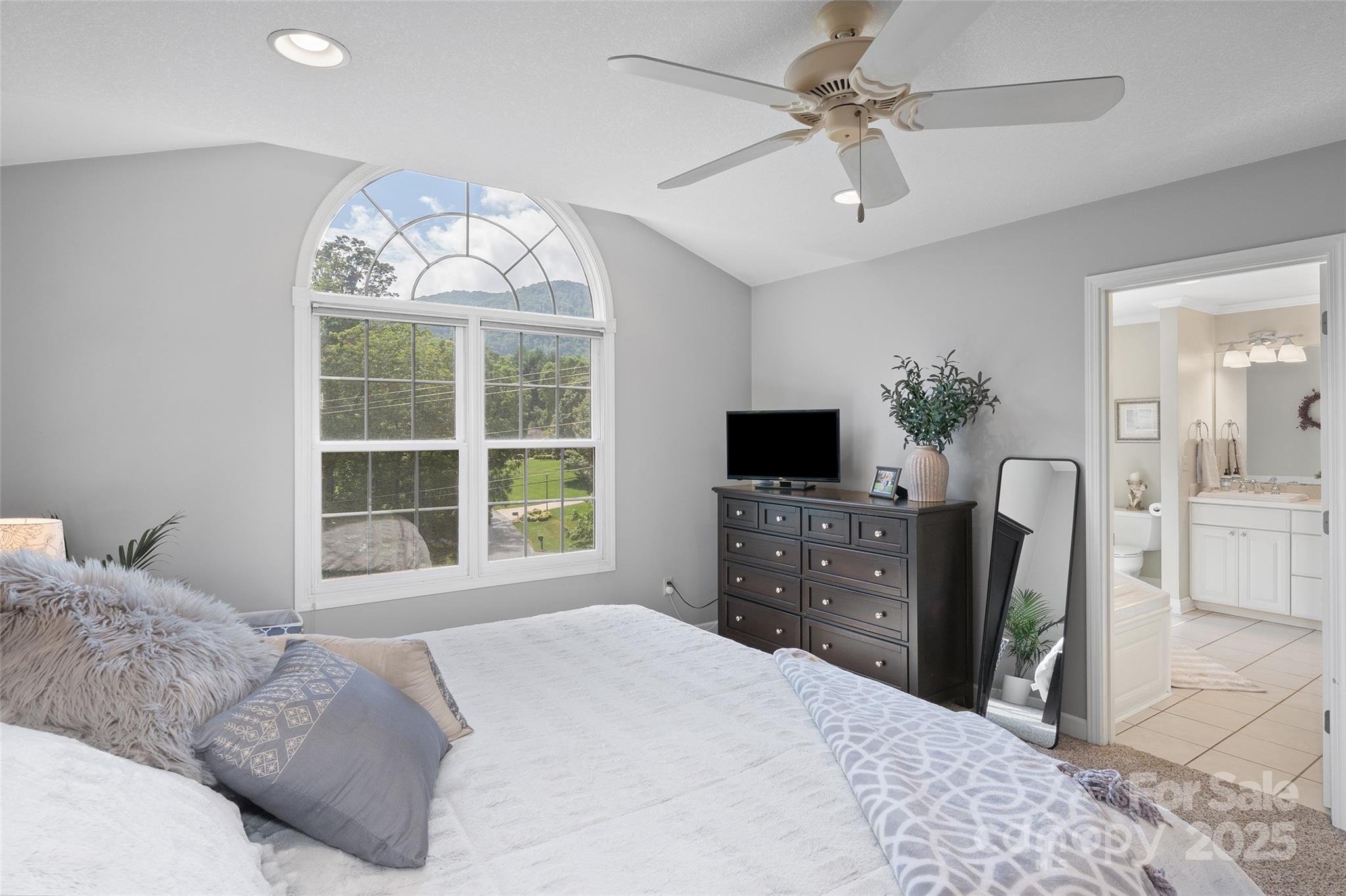 2375 Crymes Cove Road Waynesville, NC 28786 - Photo 20 of 37 Gallery Image 20