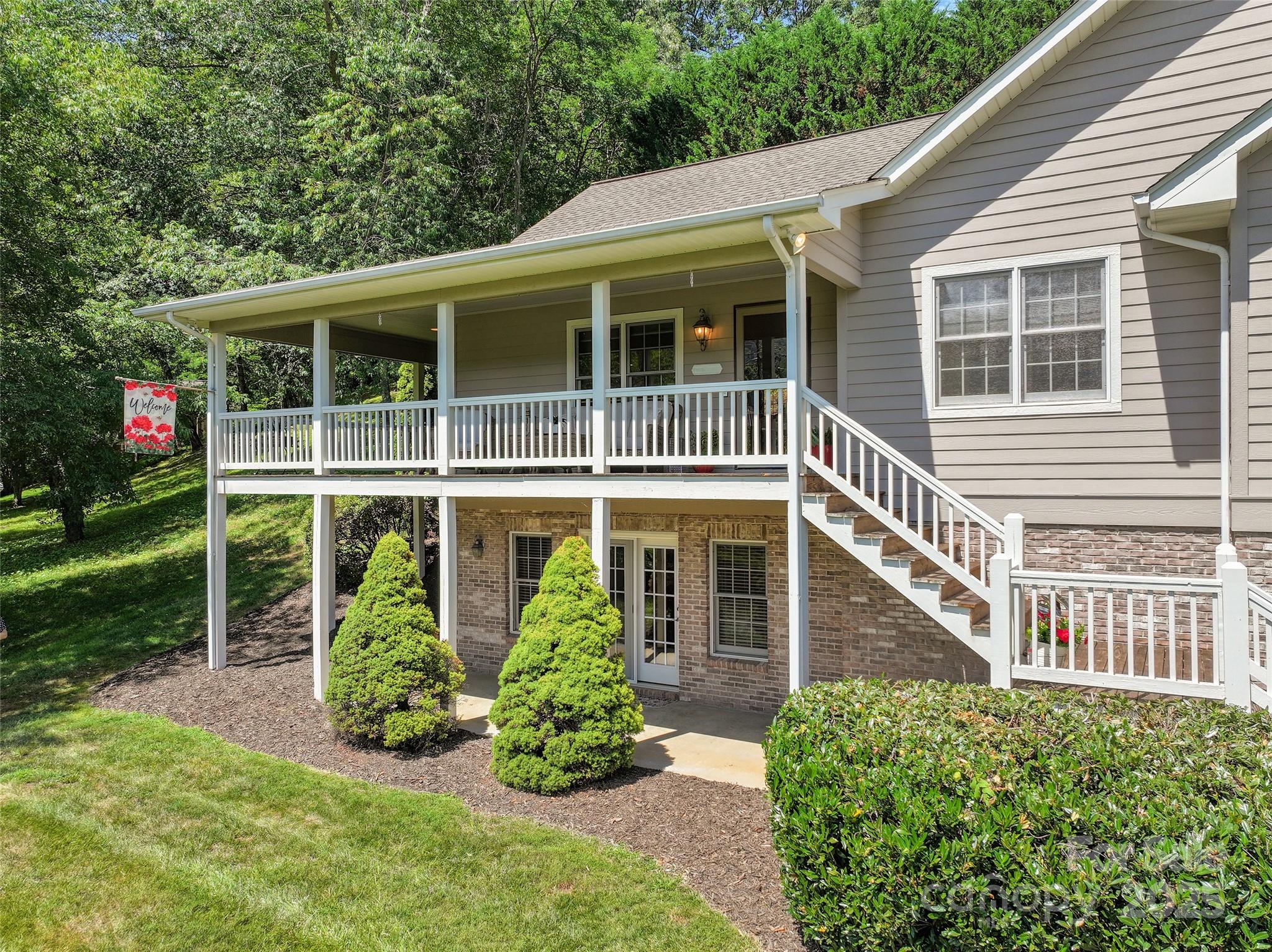 2375 Crymes Cove Road Waynesville, NC 28786 - Photo 2 of 37 Gallery Image 2