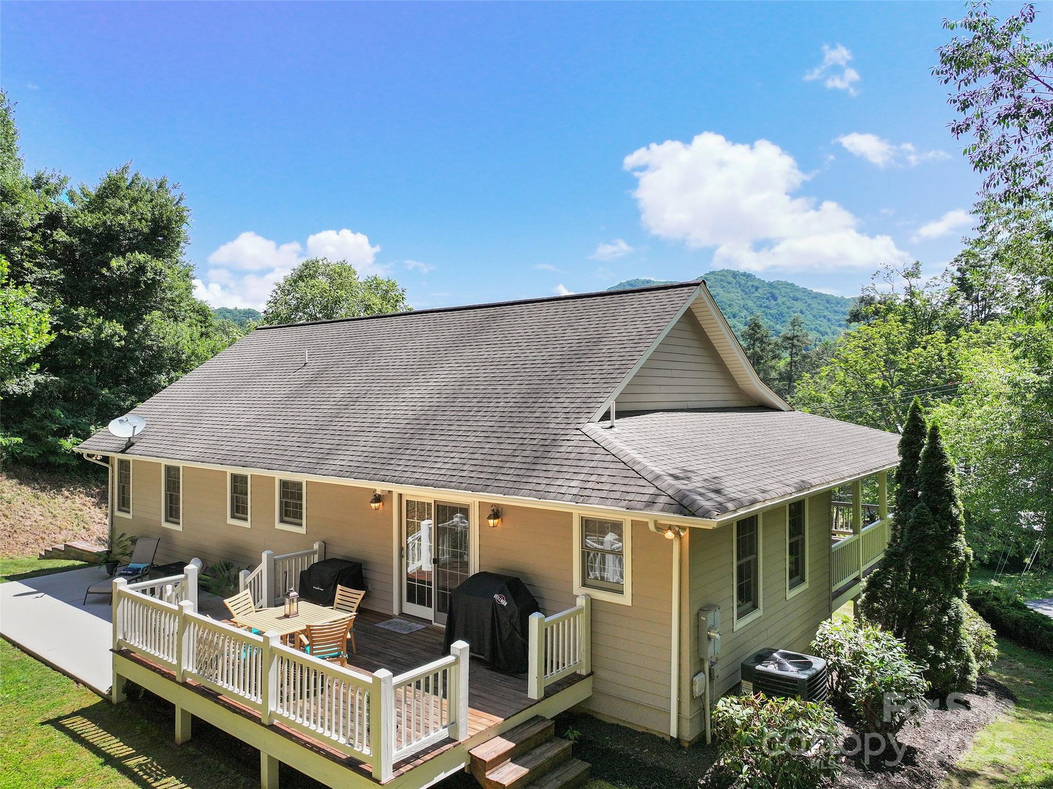 2375 Crymes Cove Road Waynesville, NC 28786 - Photo 35 of 37 Gallery Image 35