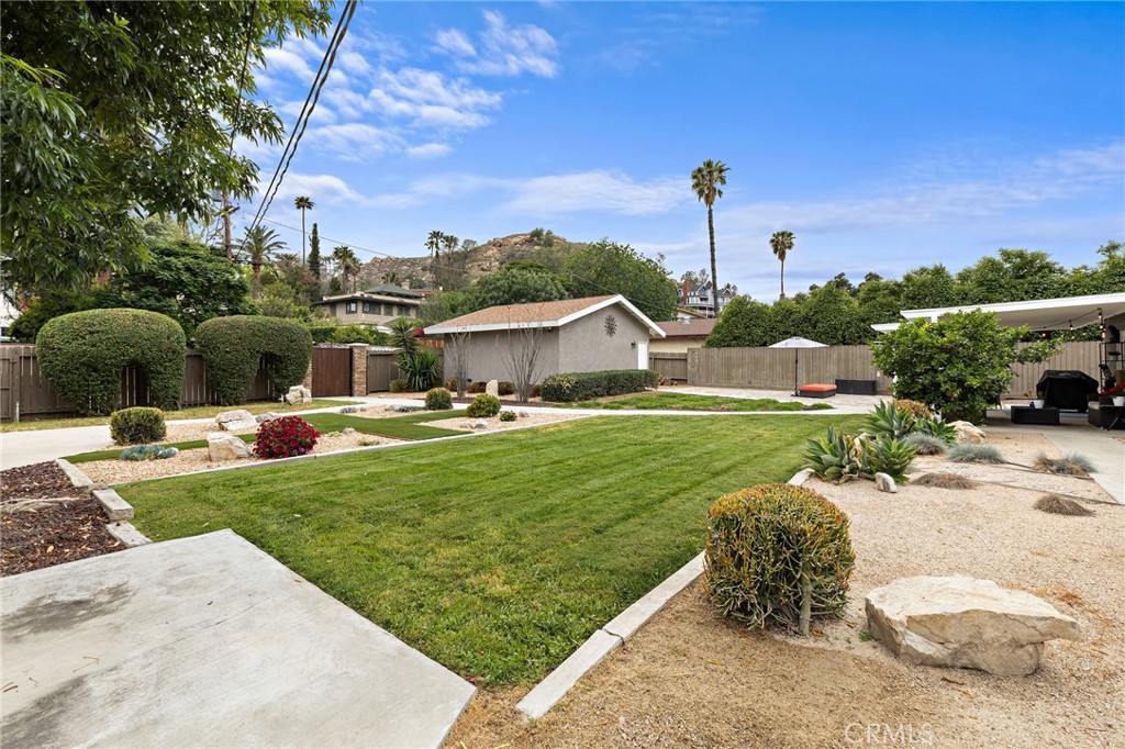 4574 Mission Inn Avenue Riverside, CA 92501 - Photo 23 of 39
