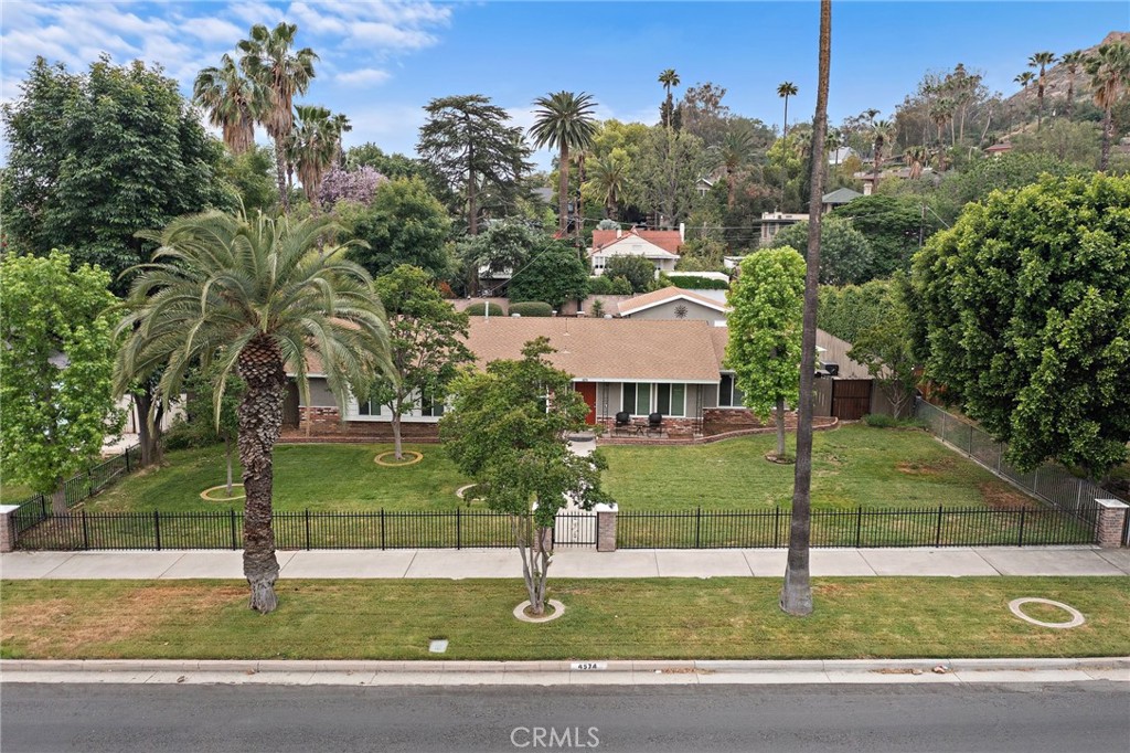 4574 Mission Inn Avenue Riverside, CA 92501 - Photo 26 of 39