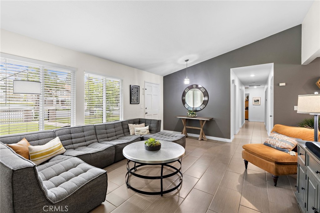 4574 Mission Inn Avenue Riverside, CA 92501 - Photo 3 of 39