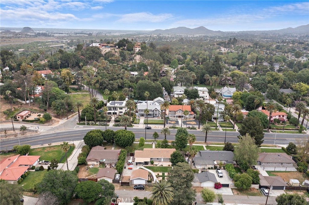 4574 Mission Inn Avenue Riverside, CA 92501 - Photo 31 of 39