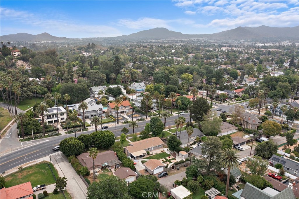 4574 Mission Inn Avenue Riverside, CA 92501 - Photo 32 of 39