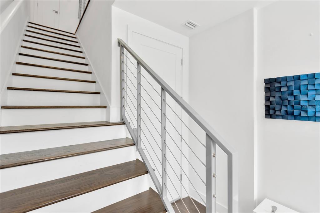 3100 West Paul Avenue, Unit 14 Tampa, FL 33611 - Photo 7 of 36 a view of entryway