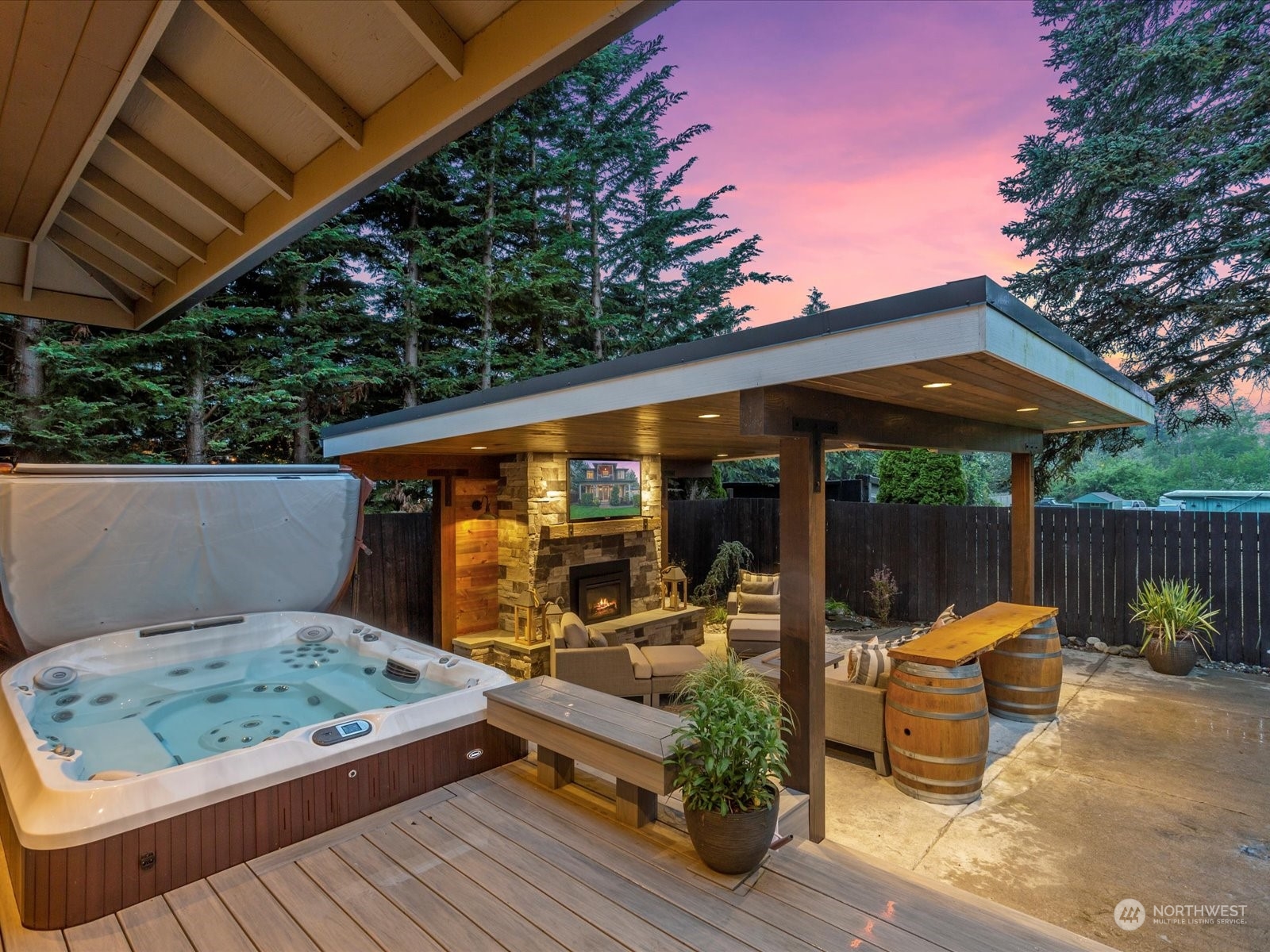 816 13th Street Snohomish, WA 98290 - Photo 33 of 34 a backyard of a house with barbeque oven table and chairs