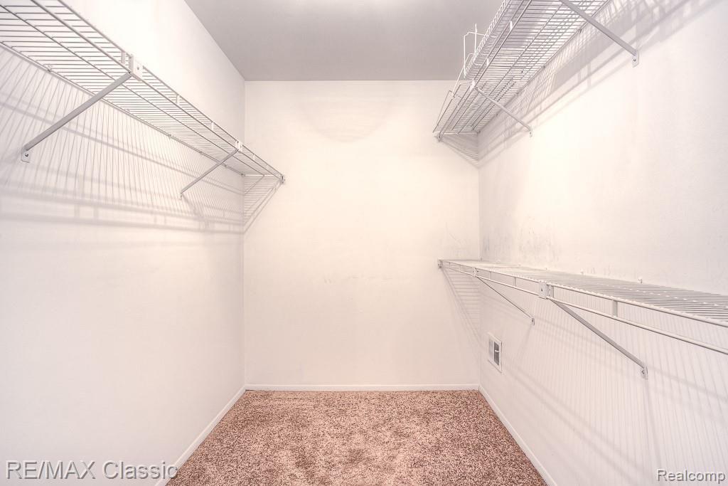 37031 Ridgedale Court Farmington Hills, MI 48331 - Photo 20 of 28