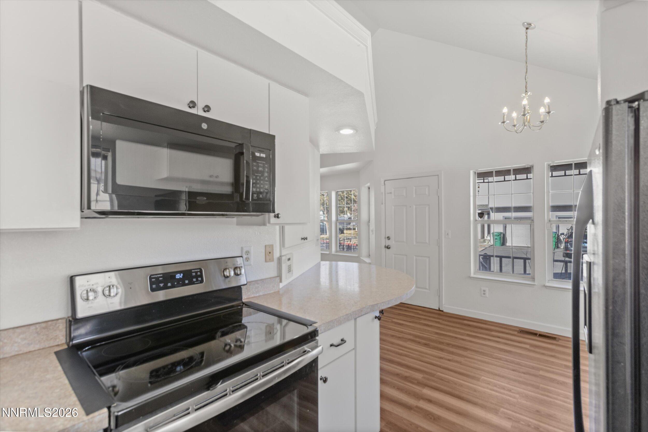 2575 Garfield Drive Sparks, NV 89431 - Photo 12 of 25 08-0Y7A0142