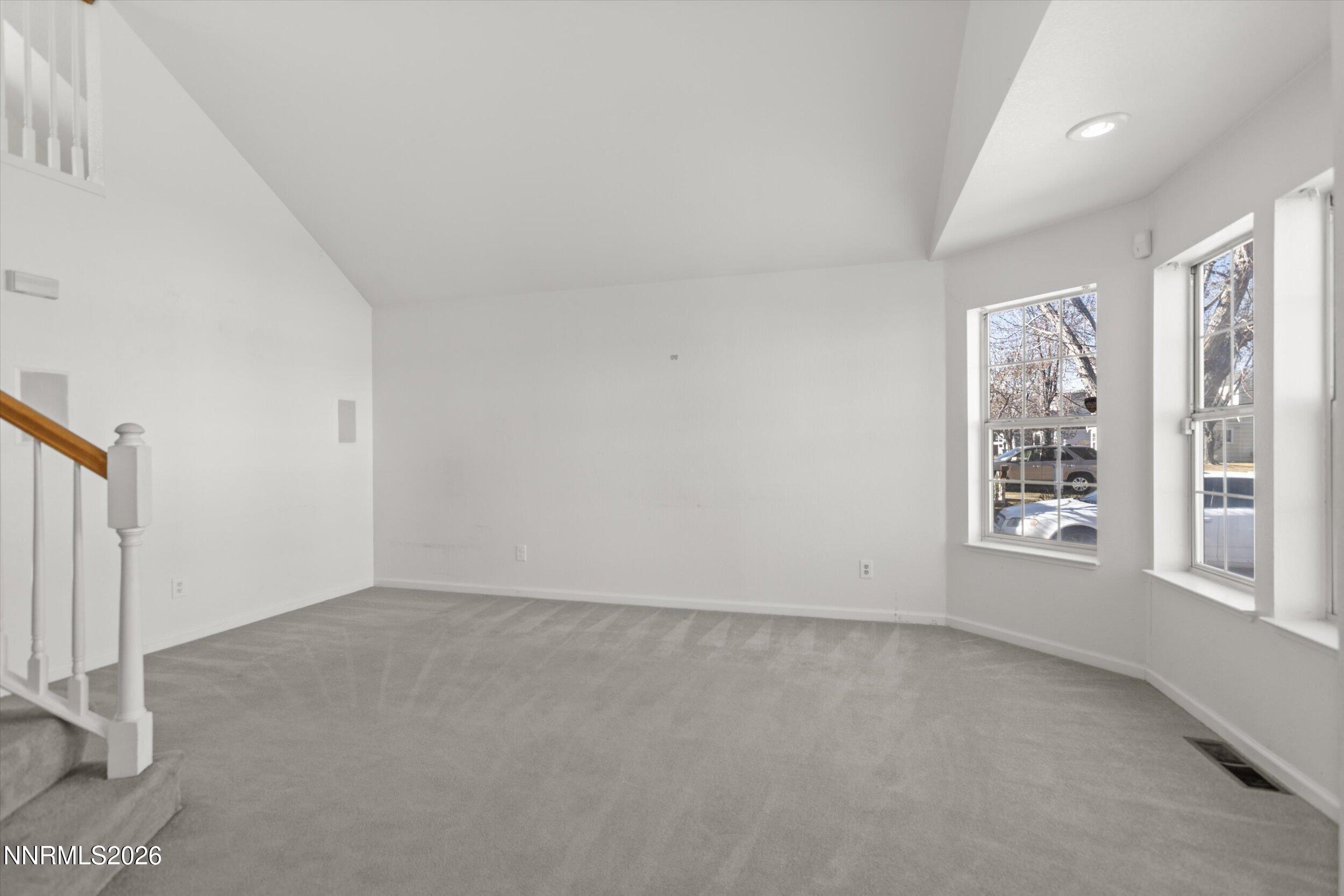 2575 Garfield Drive Sparks, NV 89431 - Photo 8 of 25 01-0Y7A0121