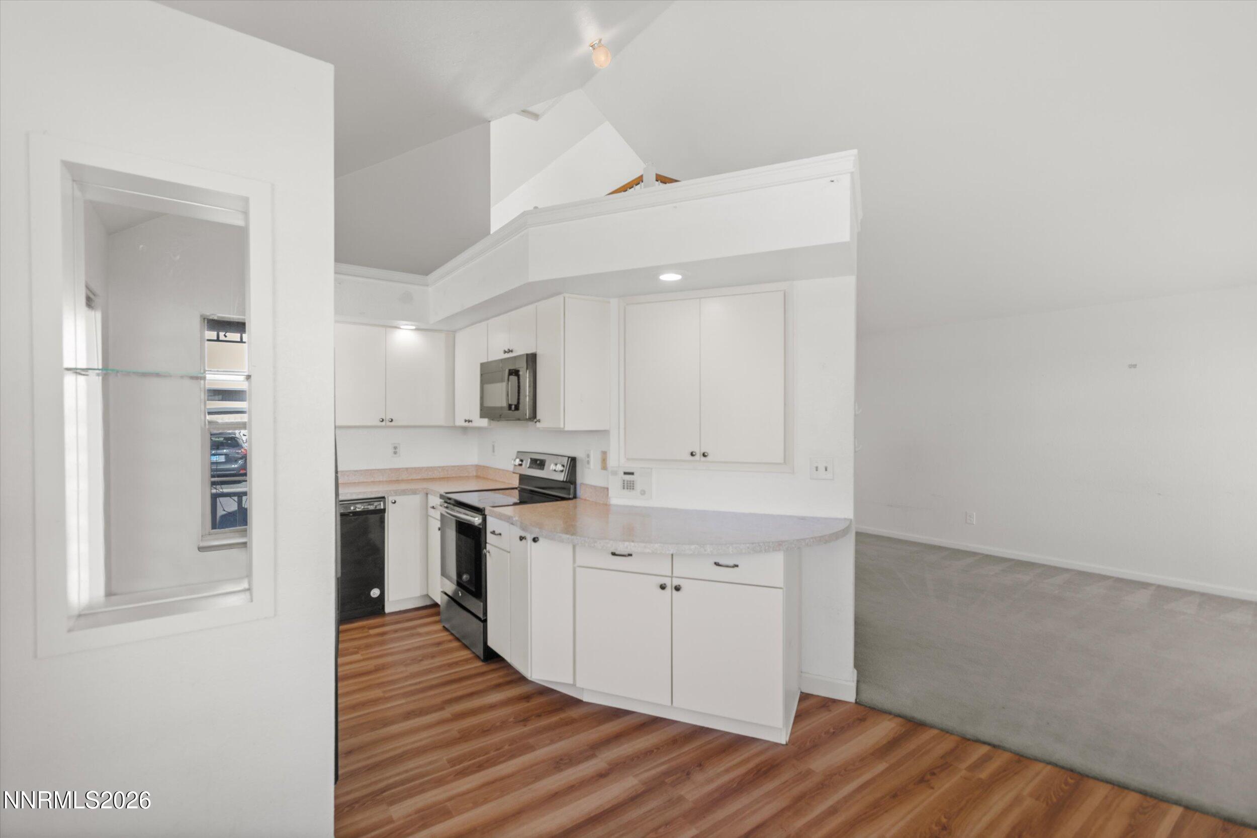 2575 Garfield Drive Sparks, NV 89431 - Photo 9 of 25 05-0Y7A0133