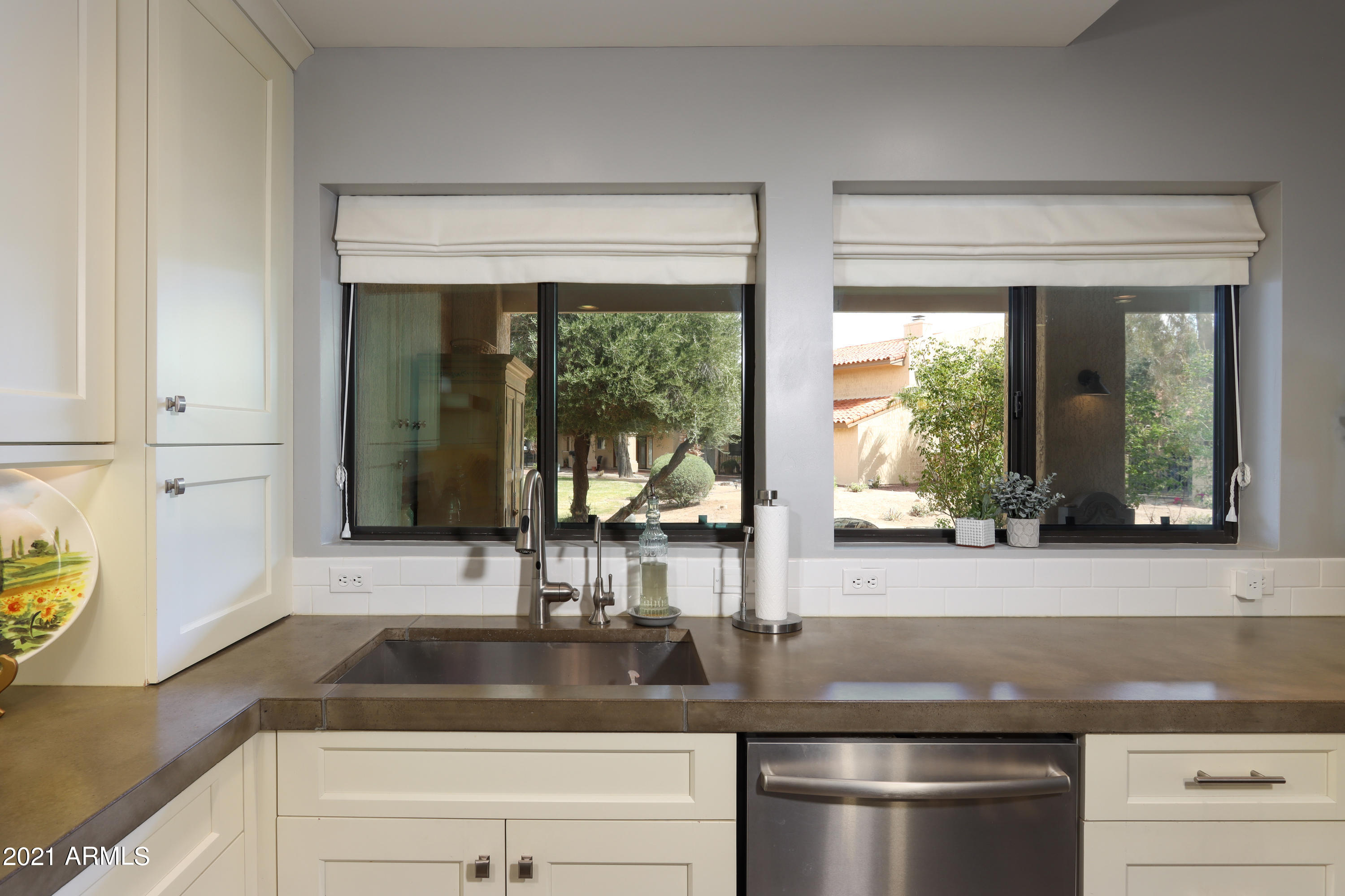 943 East Kortsen Road, Unit 10 Casa Grande, AZ 85122 - Photo 18 of 50 15