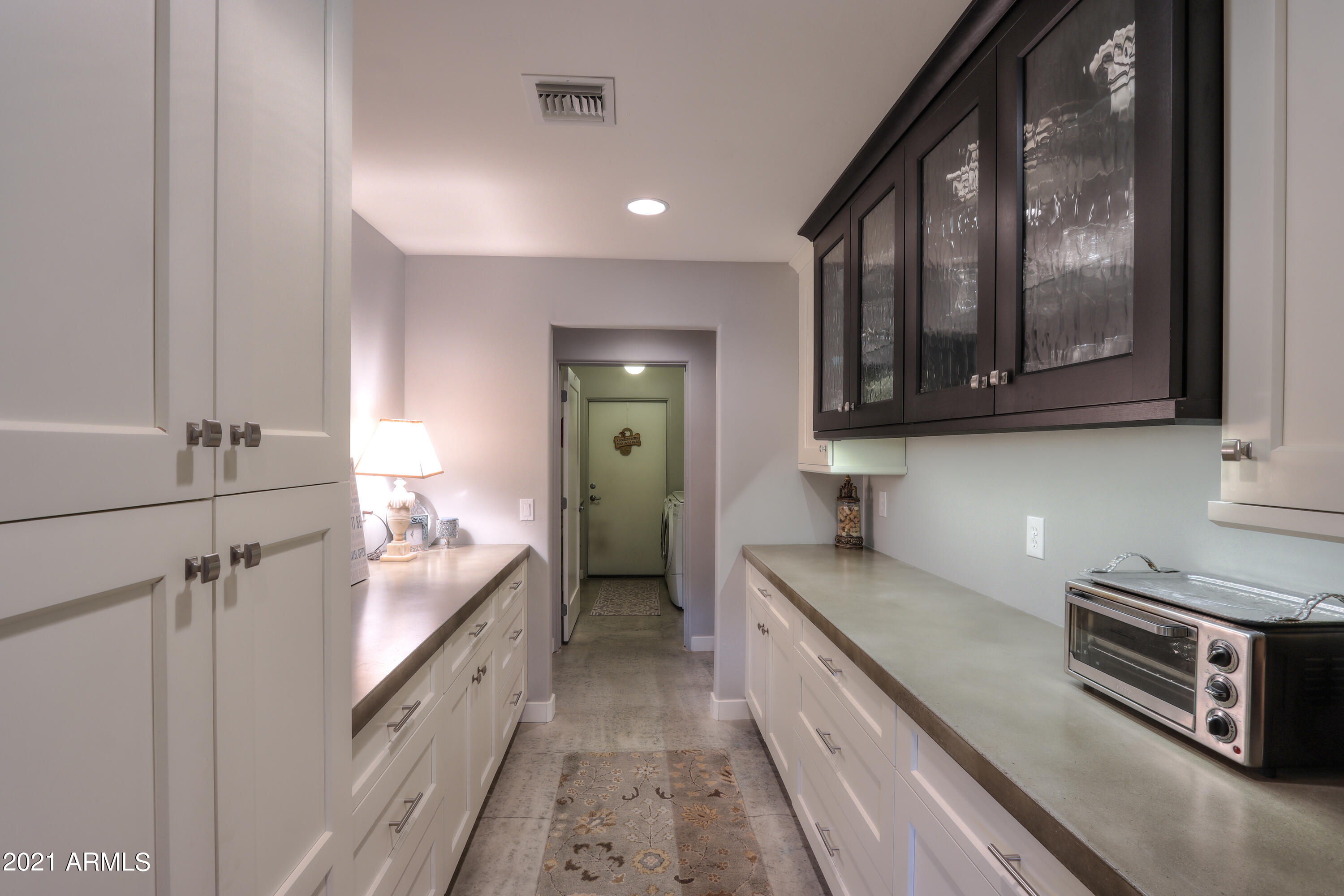 943 East Kortsen Road, Unit 10 Casa Grande, AZ 85122 - Photo 21 of 50 Butler's pantry