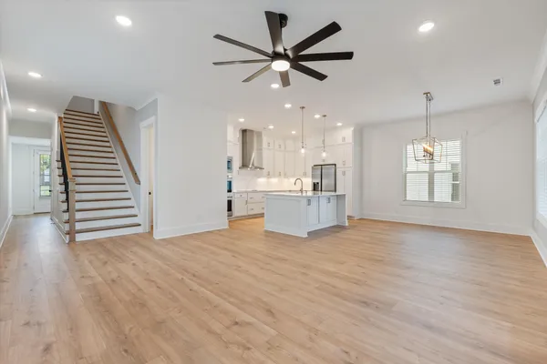 $3,975 | 329 Old Shackle Island Road, Hendersonville, TN 37075