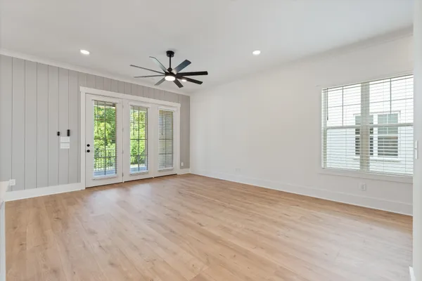 $3,975 | 329 Old Shackle Island Road, Hendersonville, TN 37075