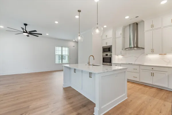 $3,975 | 329 Old Shackle Island Road, Hendersonville, TN 37075