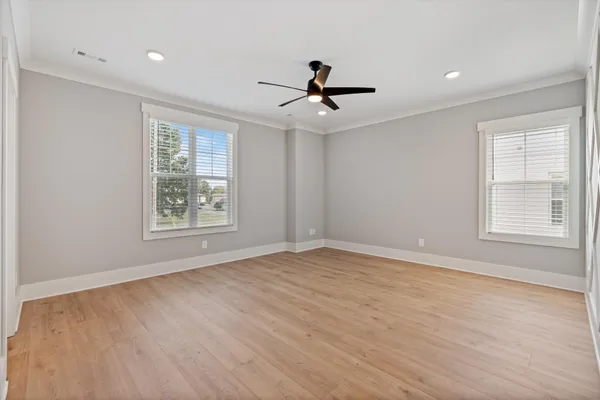 $3,975 | 329 Old Shackle Island Road, Hendersonville, TN 37075