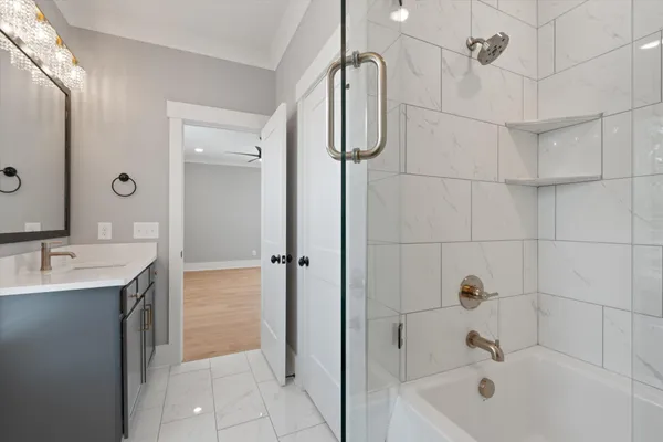 $3,975 | 329 Old Shackle Island Road, Hendersonville, TN 37075