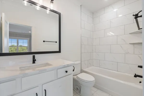 $3,975 | 329 Old Shackle Island Road, Hendersonville, TN 37075