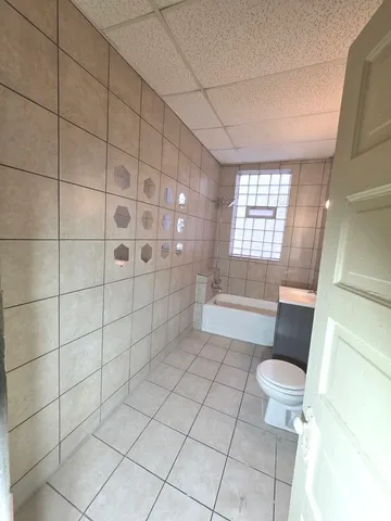 $1,275 | 6529 South Kimbark Avenue, Unit 3R, Chicago, IL 60637
