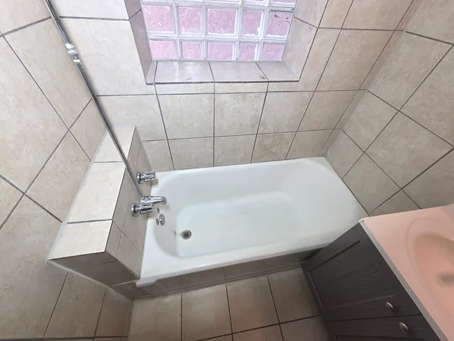 $1,275 | 6529 South Kimbark Avenue, Unit 3R, Chicago, IL 60637