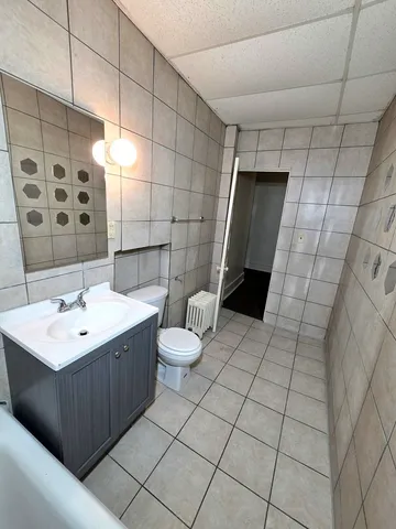 $1,275 | 6529 South Kimbark Avenue, Unit 3R, Chicago, IL 60637