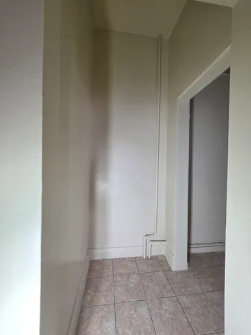 $1,300 | 6529 South Kimbark Avenue, Unit 3R, Chicago, IL 60637