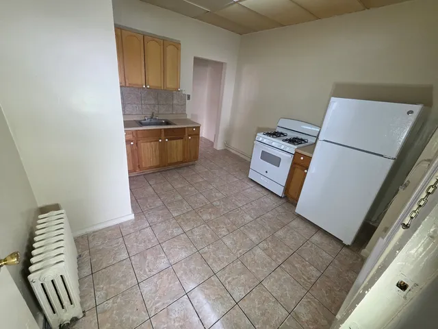 $1,275 | 6529 South Kimbark Avenue, Unit 3R, Chicago, IL 60637