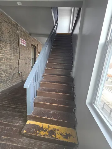 $1,300 | 6529 South Kimbark Avenue, Unit 3R, Chicago, IL 60637