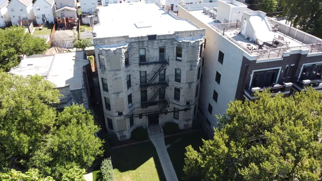 $1,300 | 6529 South Kimbark Avenue, Unit 3R, Chicago, IL 60637