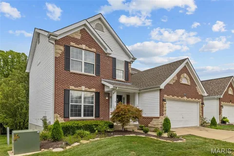 $399,900 | 627 West Falls Court, O'Fallon, MO 63368