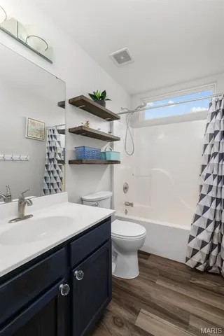 $399,900 | 627 West Falls Court, O'Fallon, MO 63368