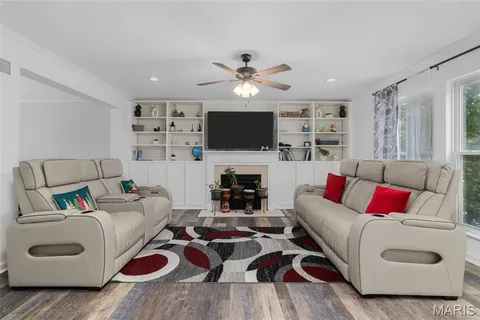 $399,900 | 627 West Falls Court, O'Fallon, MO 63368