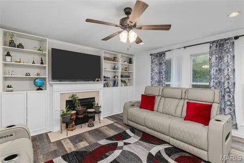 $399,900 | 627 West Falls Court, O'Fallon, MO 63368