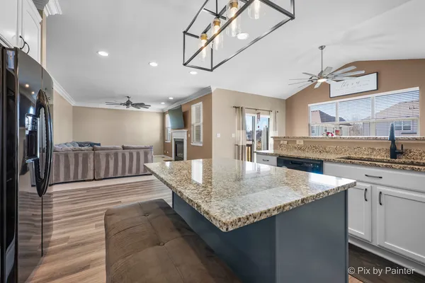 $565,000 | 748 Cashmere Lane, Elgin, IL 60124