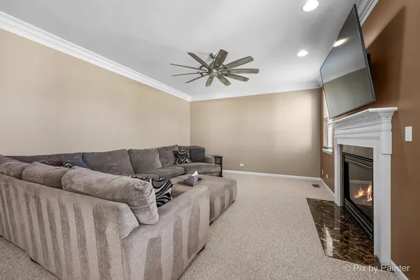$565,000 | 748 Cashmere Lane, Elgin, IL 60124