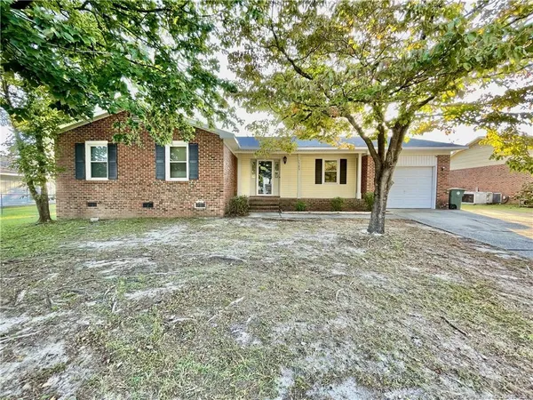 $1,500 | 2109 Hollyridge Place, Fayetteville, NC 28304